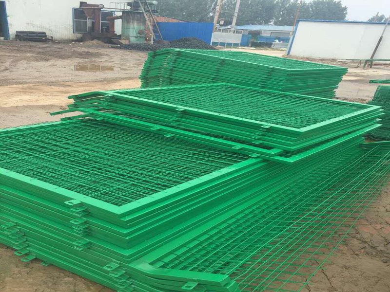 電焊建筑網(wǎng)片在護欄防護中的優(yōu)勢